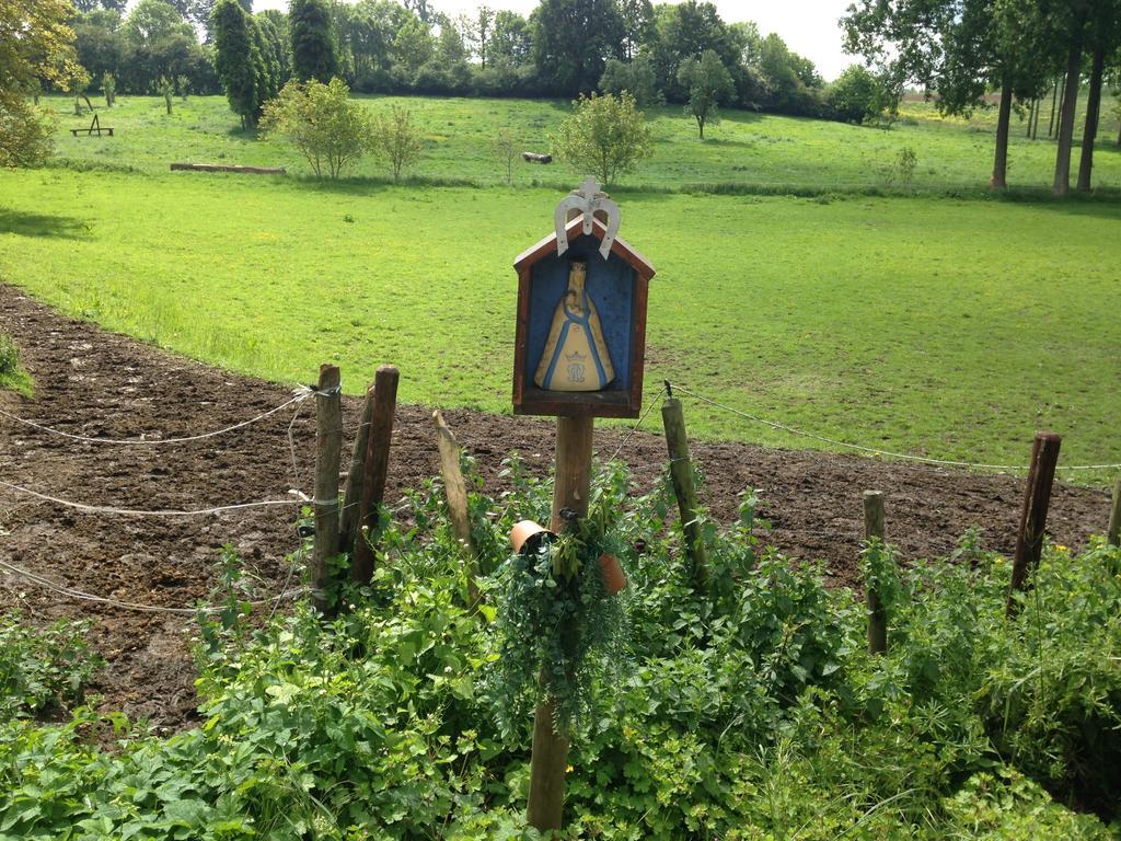 B&B De Henehoeve Heks Bagian luar foto